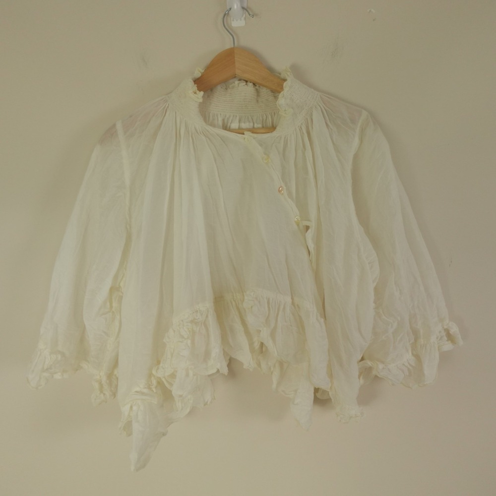 Magnola Pearl Top Love Patch Cream Cotton Silk Asymmetric‎ Ruffle Hem
